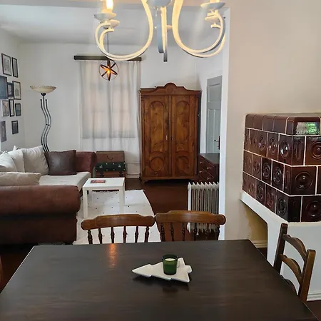 Hisa Hortenzija Vikendica *