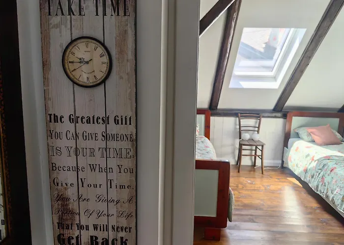 Hisa Hortenzija Semesterbostad Luče