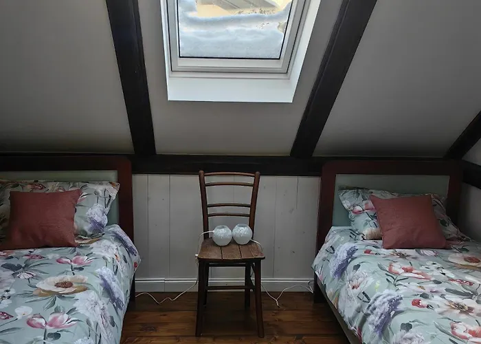 Hisa Hortenzija * Luče